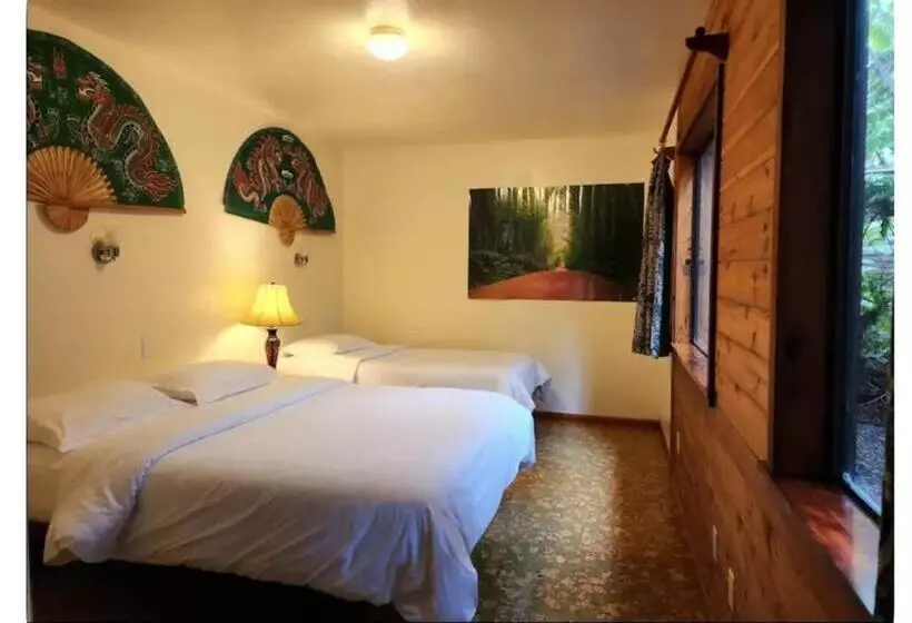 Retkeilymaja The Pacifica Inn