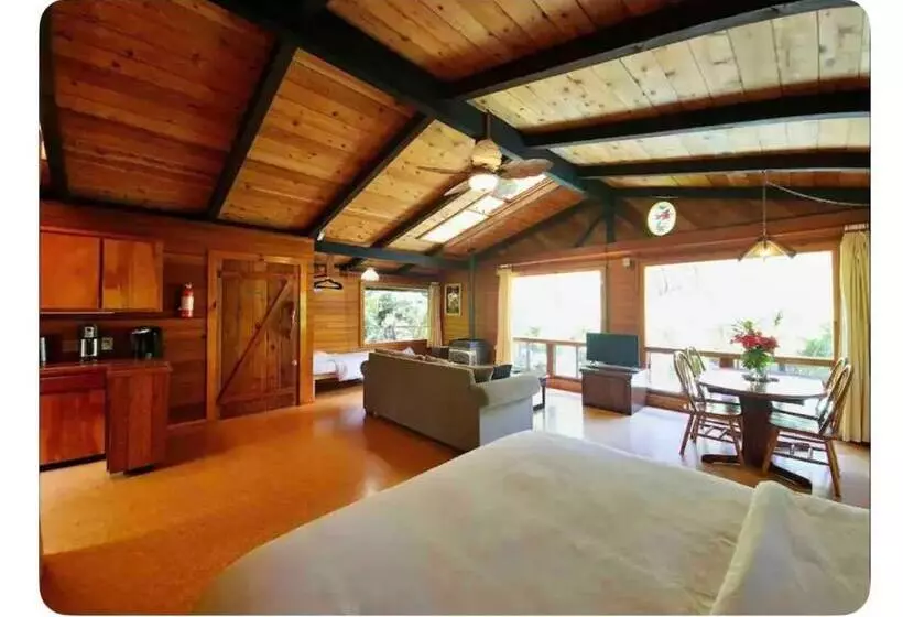 Retkeilymaja The Pacifica Inn
