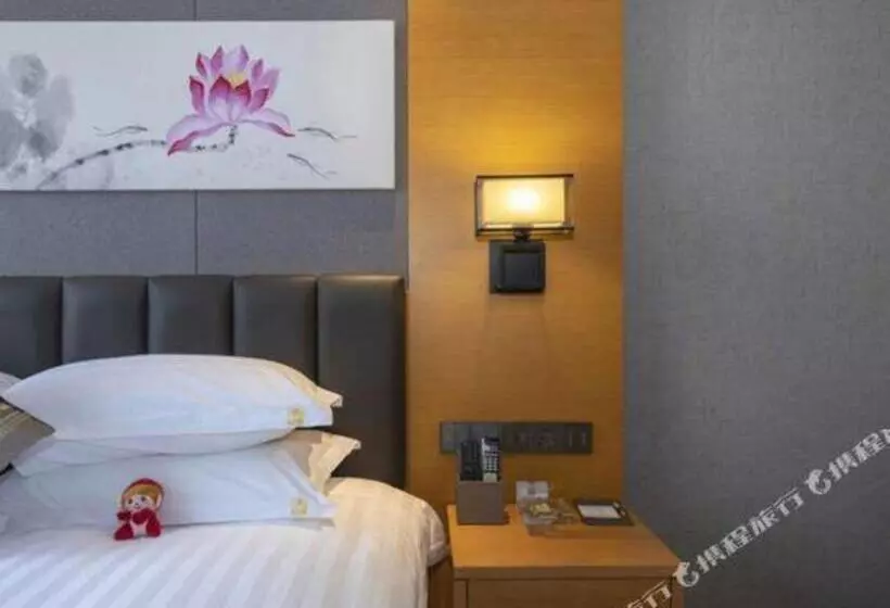 Borrman Hotel Jinan Yijia Exhibition Center Laotun Metro Station