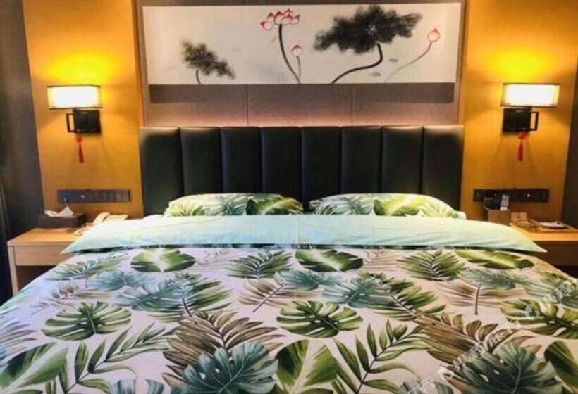 Borrman Hotel Jinan Yijia Exhibition Center Laotun Metro Station