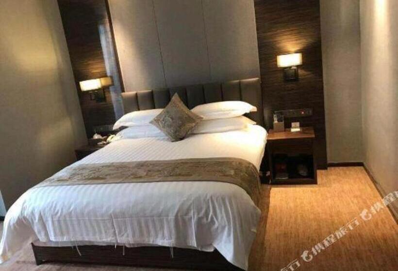 Borrman Hotel Jinan Yijia Exhibition Center Laotun Metro Station