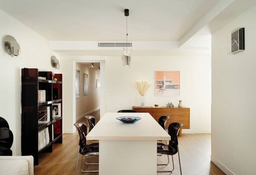 Edgar Suites Marais Temple