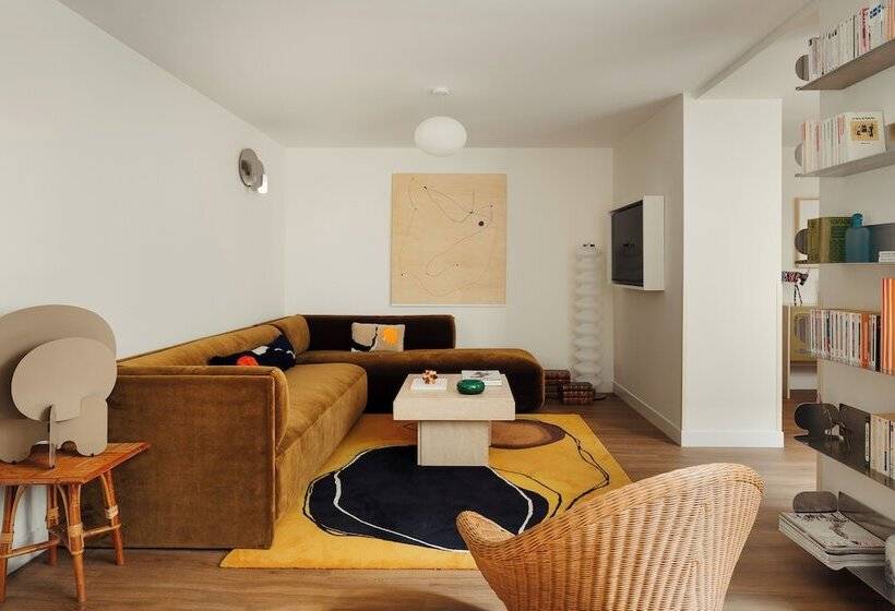 Edgar Suites Marais Temple