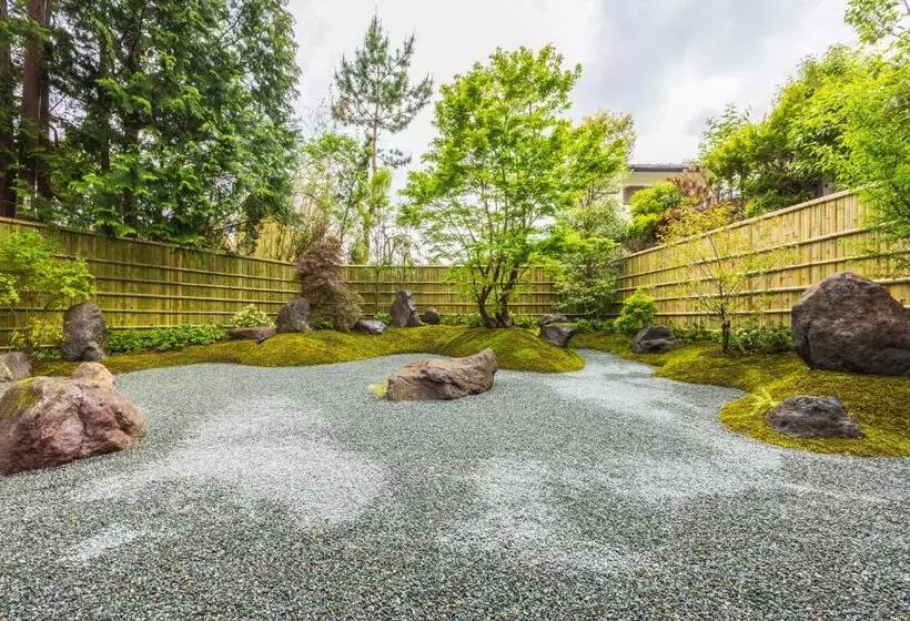 هتل 箱根仙石原の宿 よいな