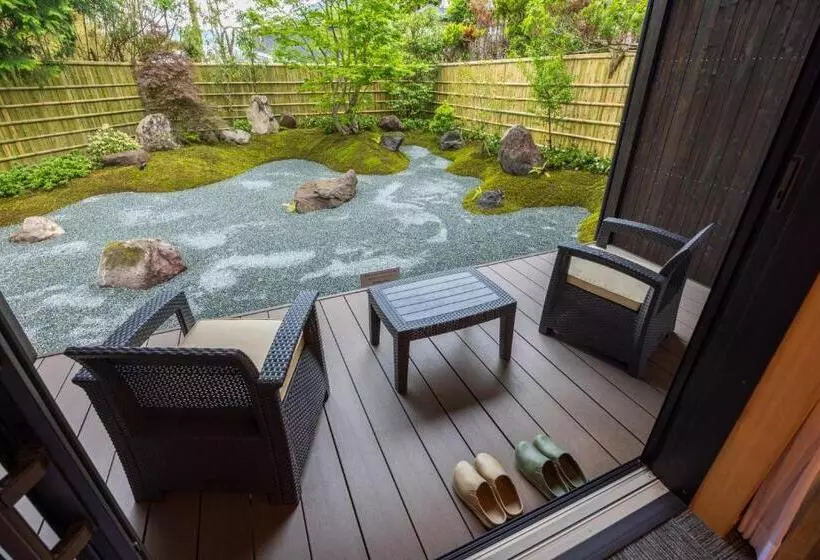 هتل 箱根仙石原の宿 よいな