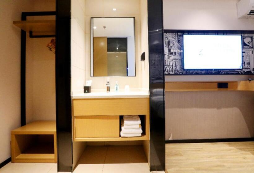 בית מלון כפרי City Comfort Inn Enshi Nver Town