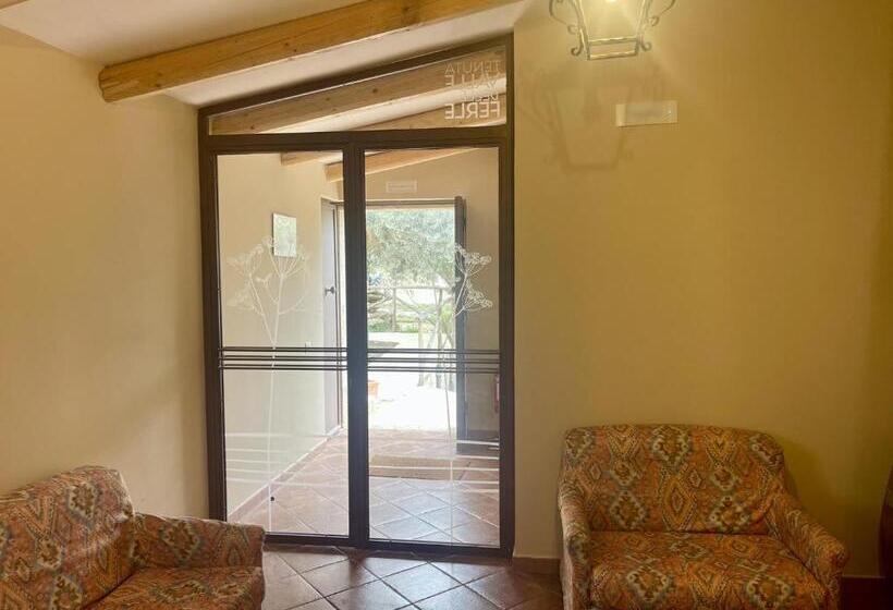 בית מלון כפרי Tenuta Valle Delle Ferle