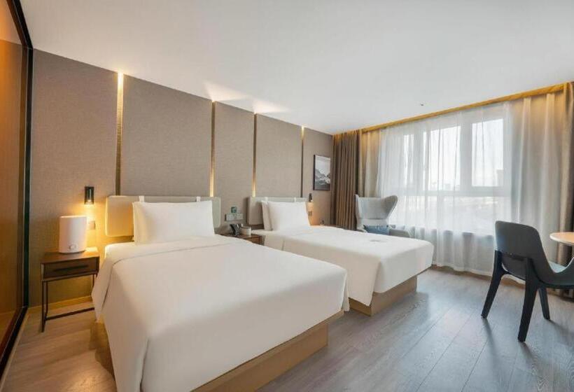 Atour Hotel Urumqi Municipal Government Nanhu People S Square