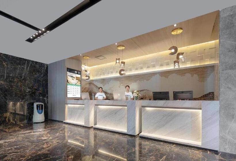 Atour Hotel Urumqi Municipal Government Nanhu People S Square