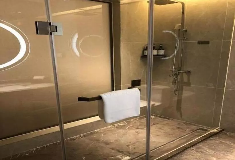 E Cheng Hotel Liuzhou Sanjiang Fengyu Bridge