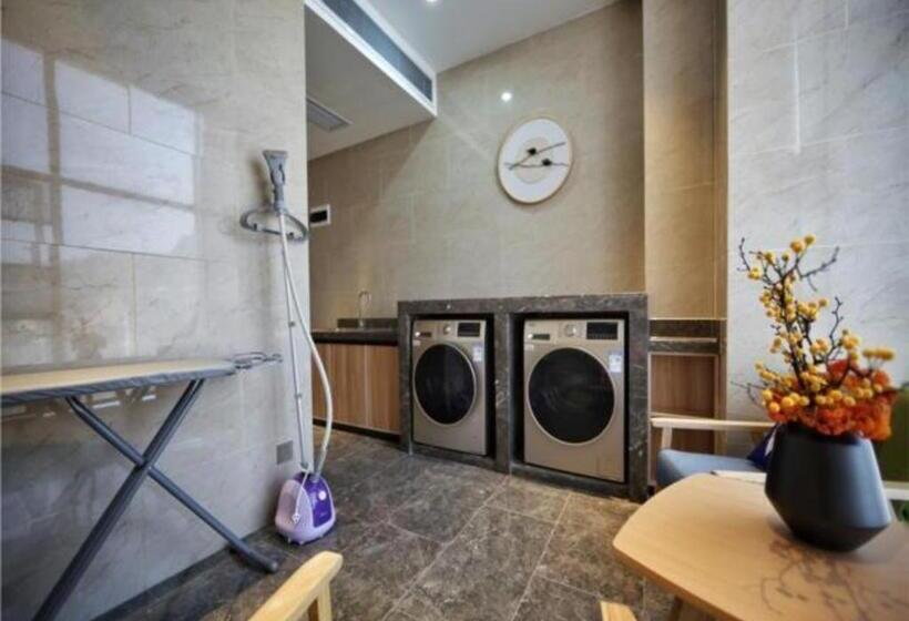 E Cheng Hotel Liuzhou Sanjiang Fengyu Bridge