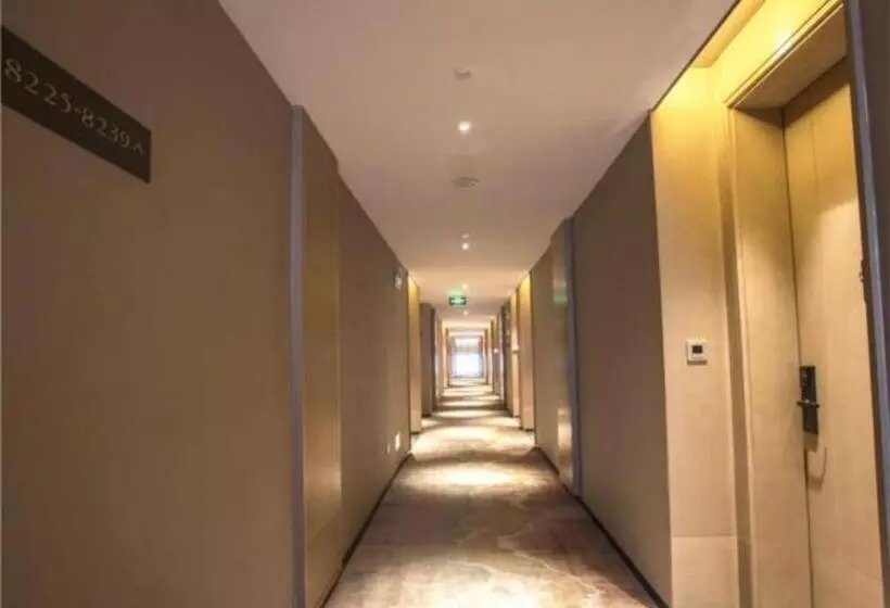 E Cheng Hotel Liuzhou Sanjiang Fengyu Bridge