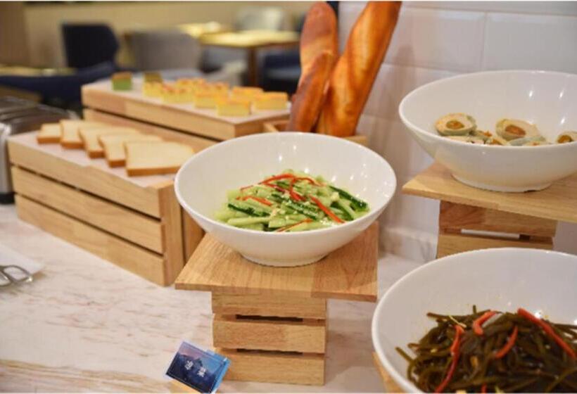 Echarm Hotel Qianjiang Crayfish Vocational College