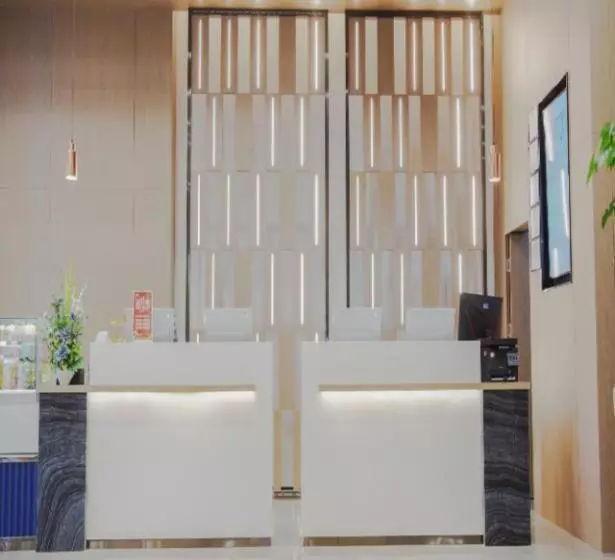 Echarm Hotel Qianjiang Crayfish Vocational College