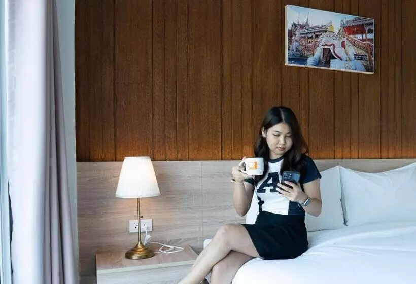 ホテル B2 Nakhon Sawan Boutique & Budget