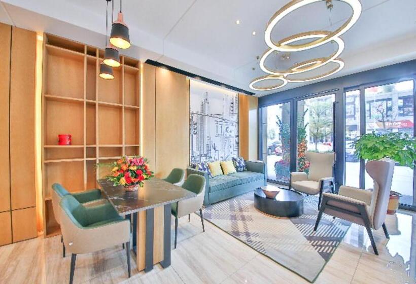 فندق City Comfort Inn Yunfu Xinxing Juncheng Plaza