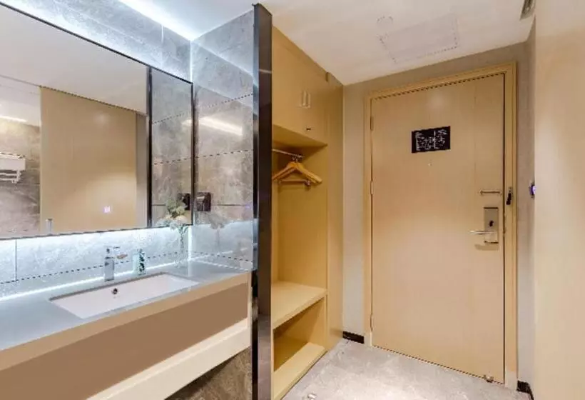 Hotelli City Comfort Inn Yunfu Xinxing Juncheng Square Second Branch