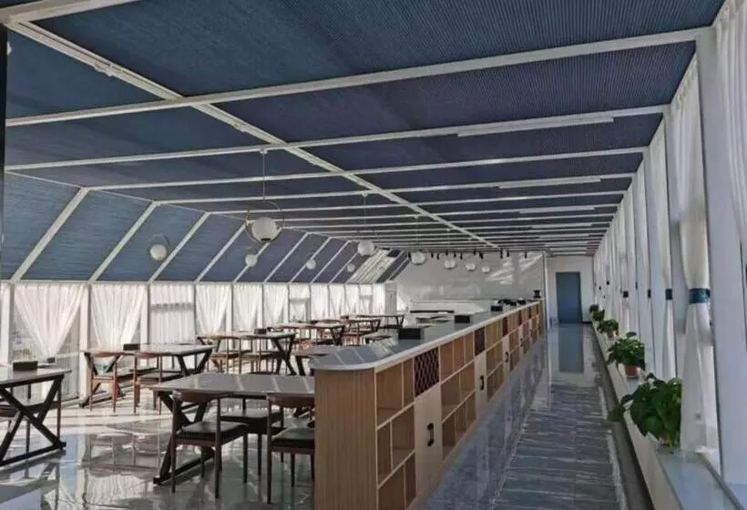 Hotelli Greentree Inn Express Liaoning Jinzhou Bijia Mountain