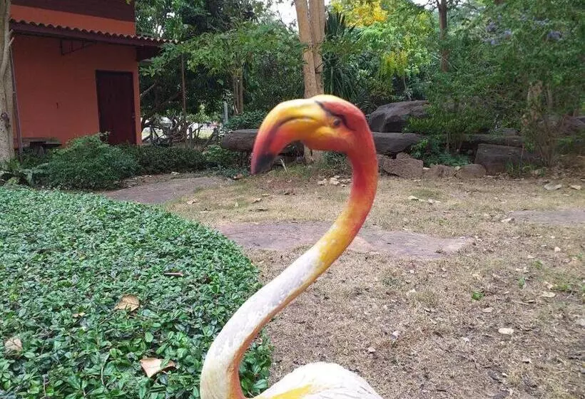 ホテル Raisubsomboon Resort