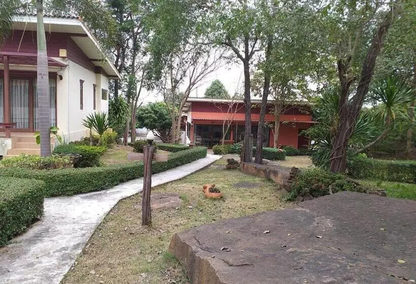 ホテル Raisubsomboon Resort