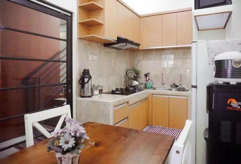 ホテル Senja Dieng Homestay Syariah Redpartner