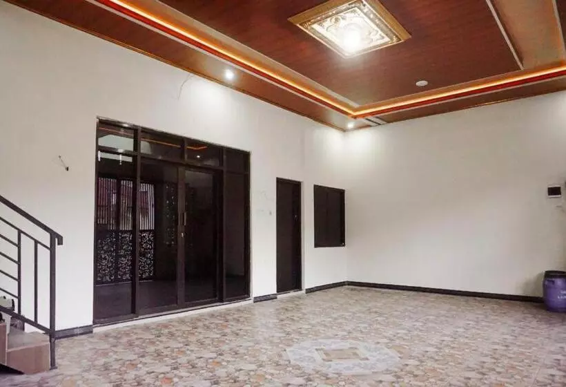 ホテル Senja Dieng Homestay Syariah Redpartner
