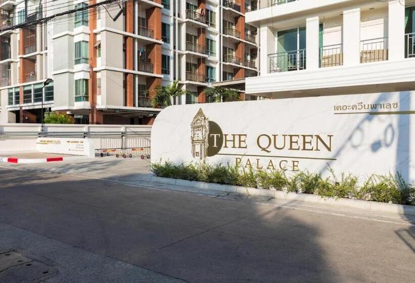 Otel The Queen Palace