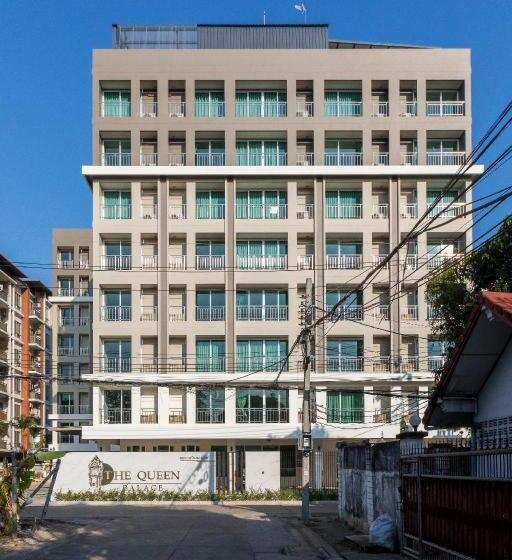 Otel The Queen Palace