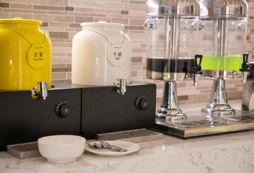 Lavande Hotel Anshan City Center