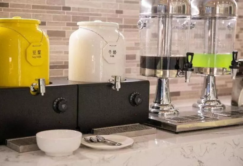 Lavande Hotel Anshan City Center