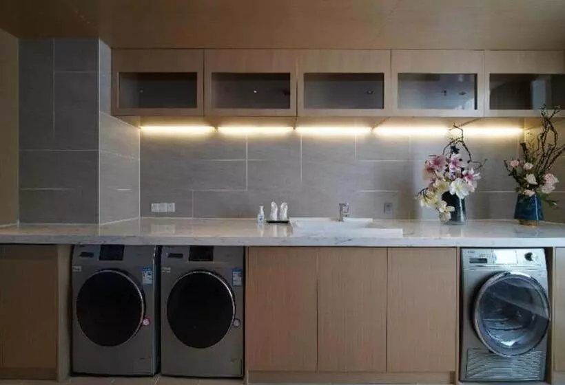 Lavande Hotel Anshan City Center