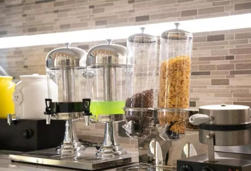 Lavande Hotel Anshan City Center