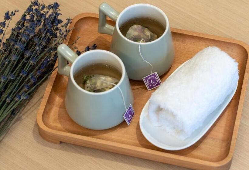 Lavande Hotel Duyun Dashizi Wenfeng Park