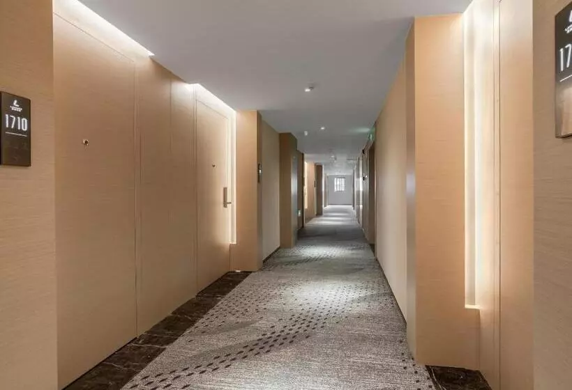 Lavande Hotel Duyun Dashizi Wenfeng Park