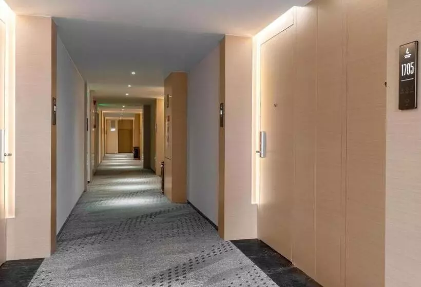 Lavande Hotel Duyun Dashizi Wenfeng Park