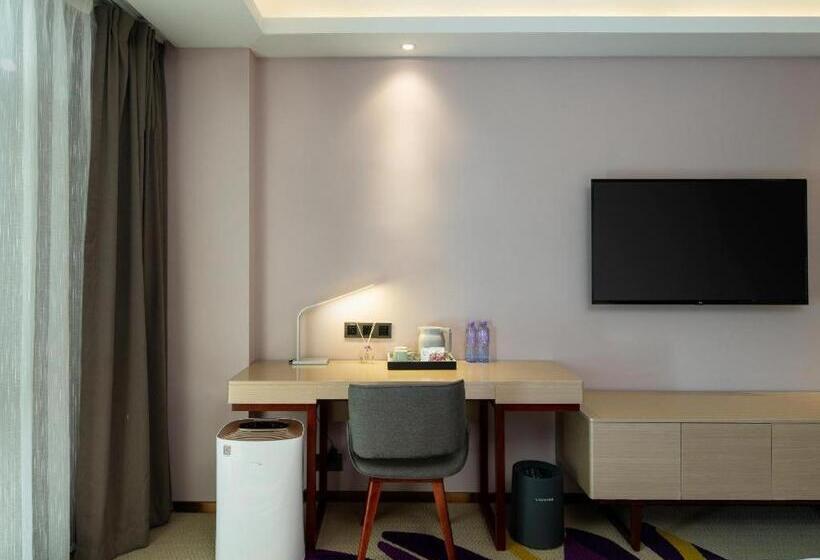Lavande Hotel Shanwei Haifeng Fenghuang New City Tianhong Plaza