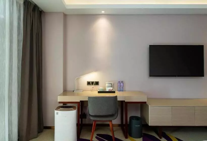 Lavande Hotel Shanwei Haifeng Fenghuang New City Tianhong Plaza