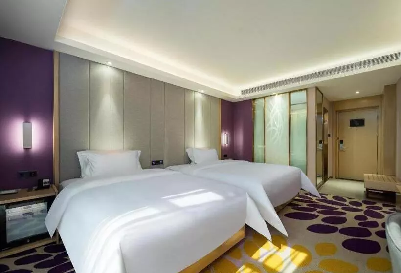 Lavande Hotel Shanwei Haifeng Fenghuang New City Tianhong Plaza