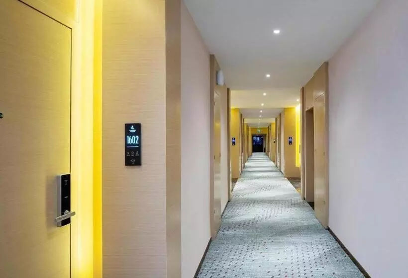 Lavande Hotel Shanwei Haifeng Fenghuang New City Tianhong Plaza