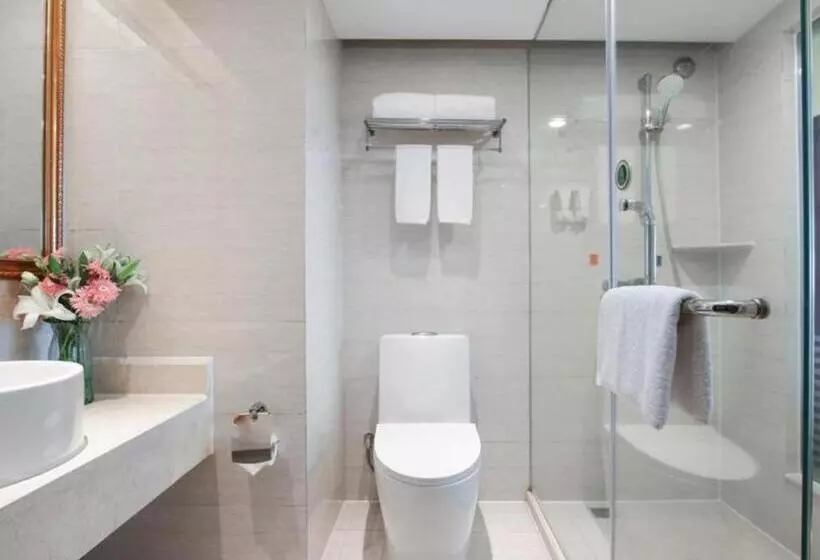 Vienna Hotel Anhui Fuyang Yingshang Yingbin Avenue