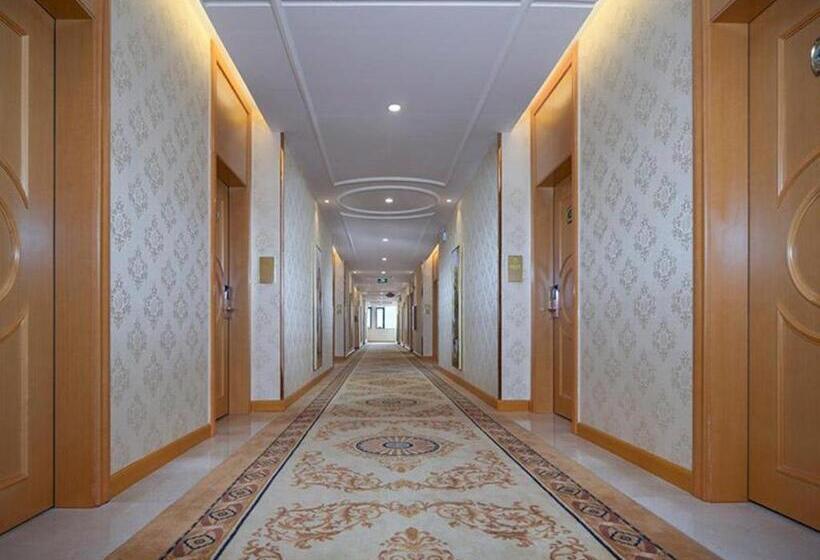 Vienna Hotel Guangdong Zhaoqing Sihui Center Jade Expo Market