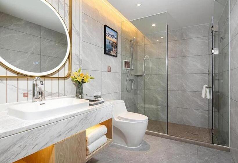 Vienna Hotel Guangxi Baise Xilin County Juting Cultural Arts Center