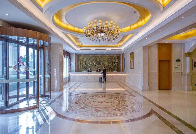 Vienna Hotel Hubei Xiantao Palace