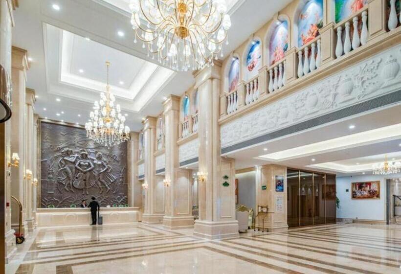 Vienna Hotel Yunnan Qujin High Speed Railway Station Wuguan 1st Middle School