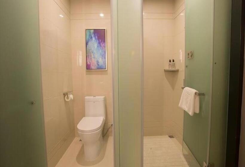 Echarm Hotel Wuhan Guanggu Biology City