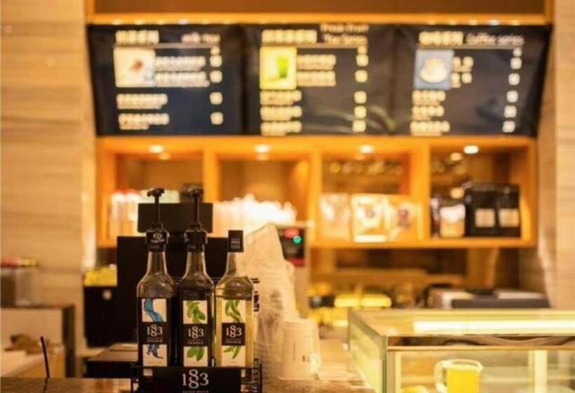 Отель City Comfort Inn Changsha Outlets Datuo Metro Station