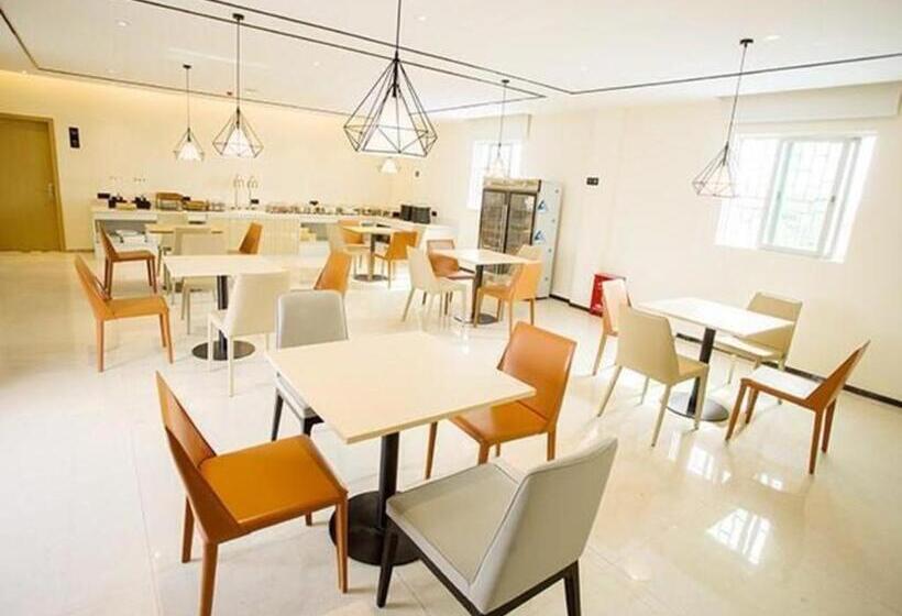 ホテル City Comfort Inn Dongguan Liaobu Jingtai Jiarong Shopping Plaza