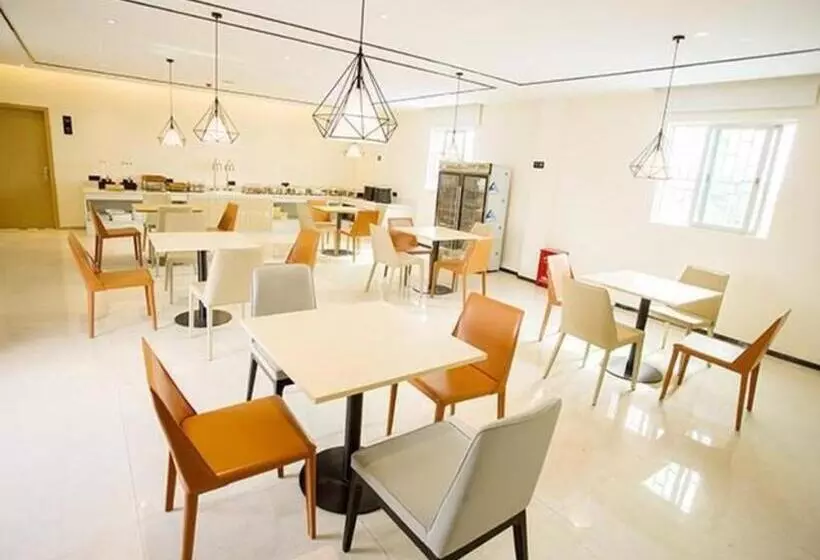 Hotelli City Comfort Inn Dongguan Liaobu Jingtai Jiarong Shopping Plaza