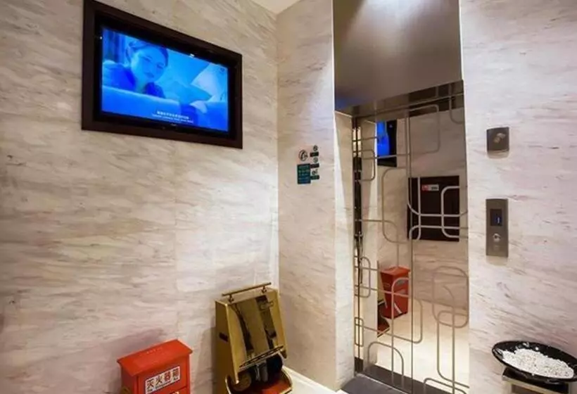 ホテル City Comfort Inn Hezhou High Speed Railway Station