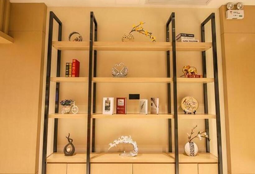 Hotel City Comfort Inn Huanggang Polytechnic College Yi Ai Lake